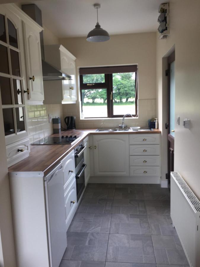 Kits Lodge Crover Cavan Bagian luar foto